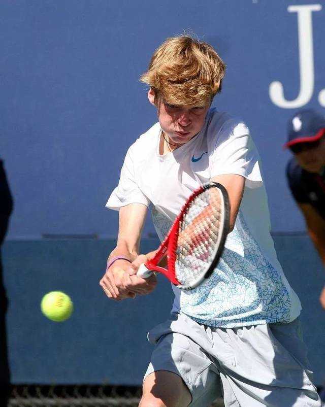 在博弈场上 在博弈场上