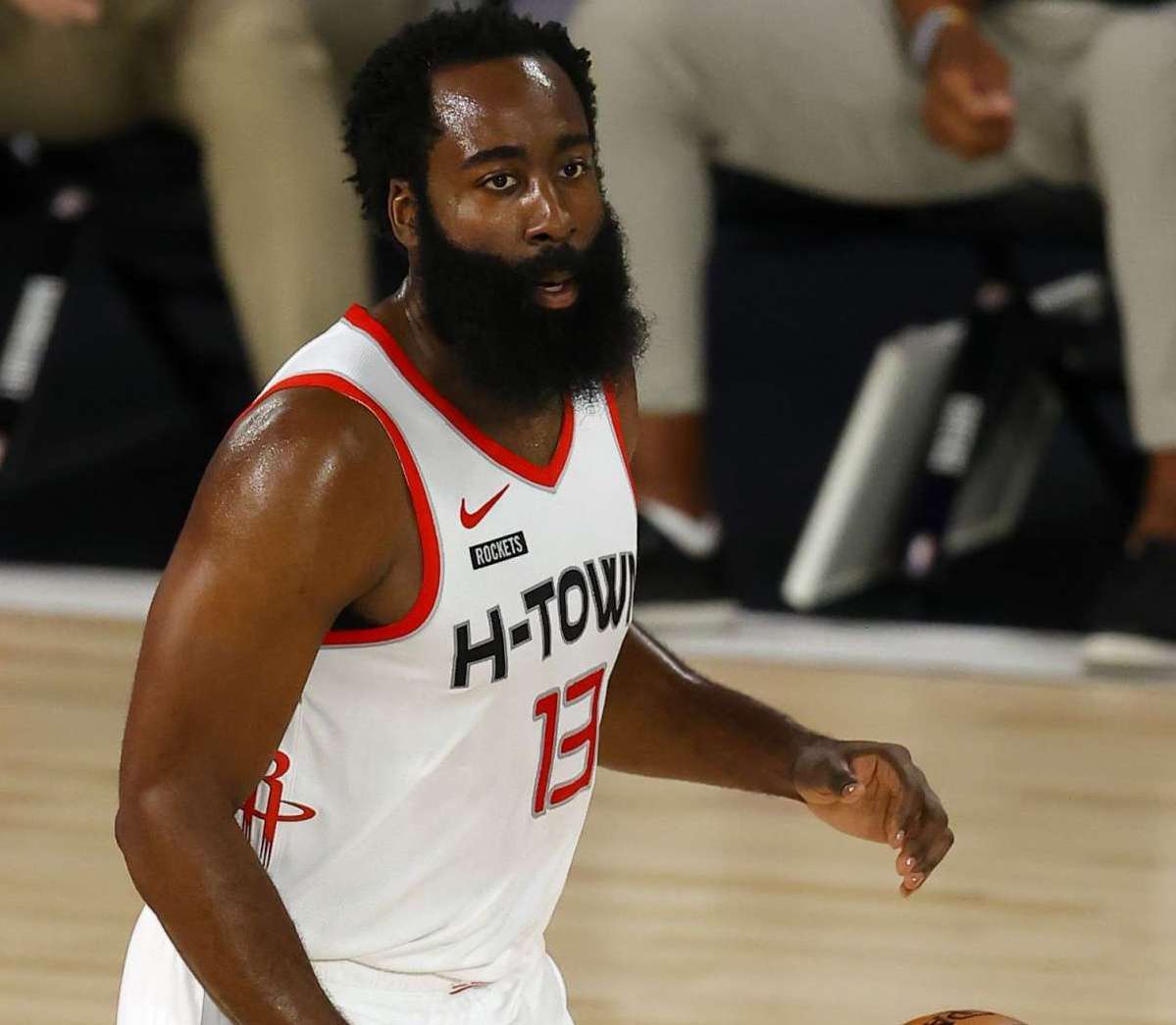 帮助队友轻 帮助队友轻