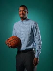 短短5场首 短短5场首