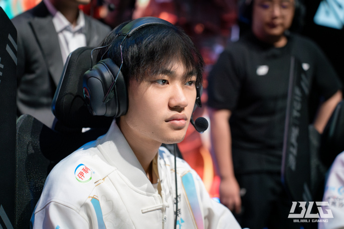 会在未来出 会在未来出